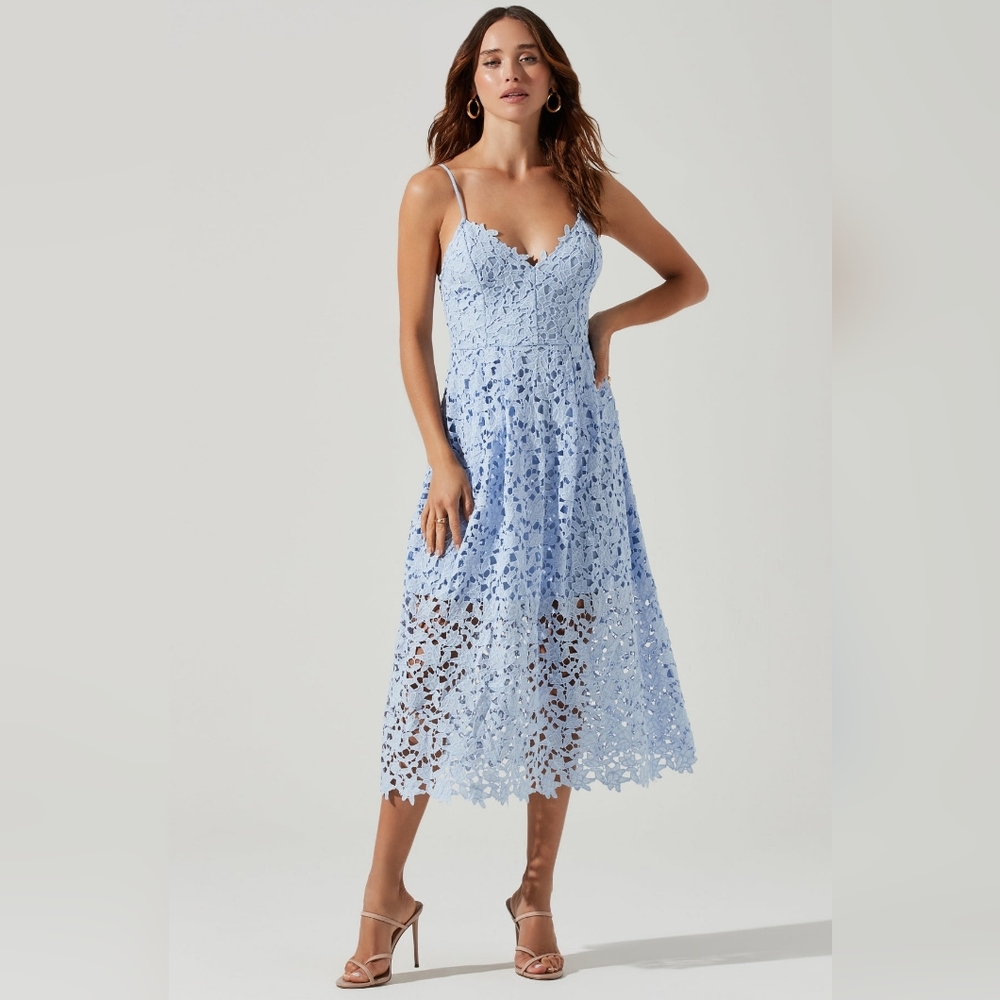 ASTR the Label Periwinkle Lace A Line Midi Dress Size XL